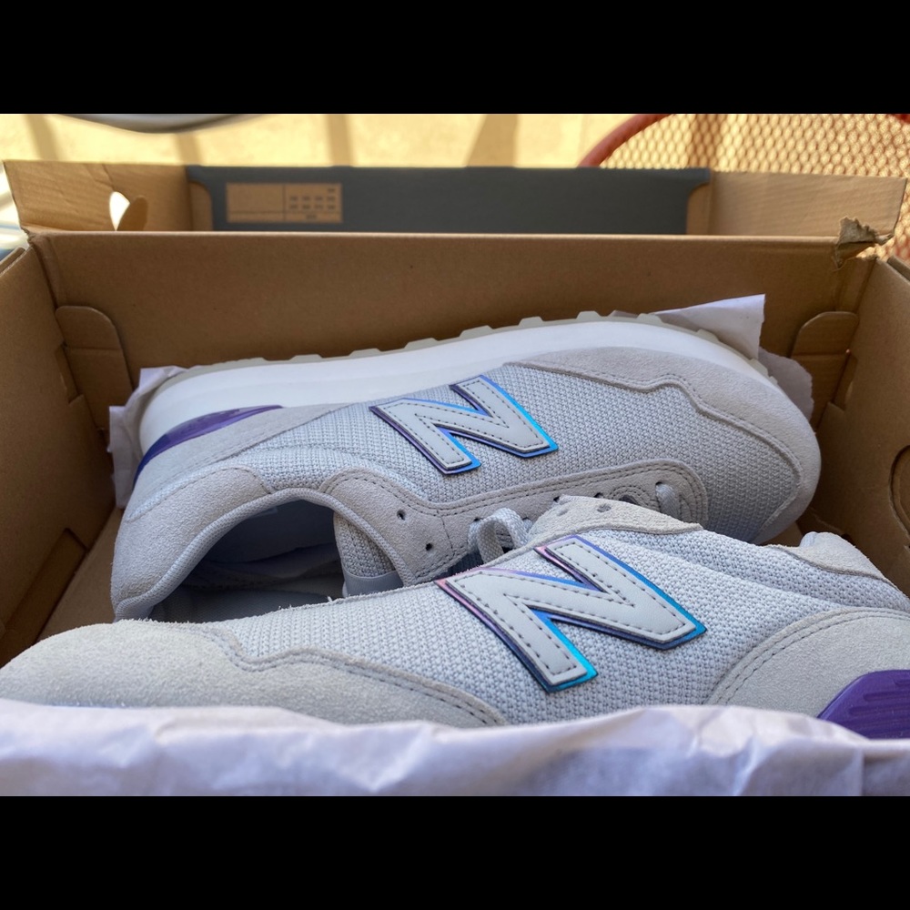 Size 8 - New Balance 515 Grey/iridescent